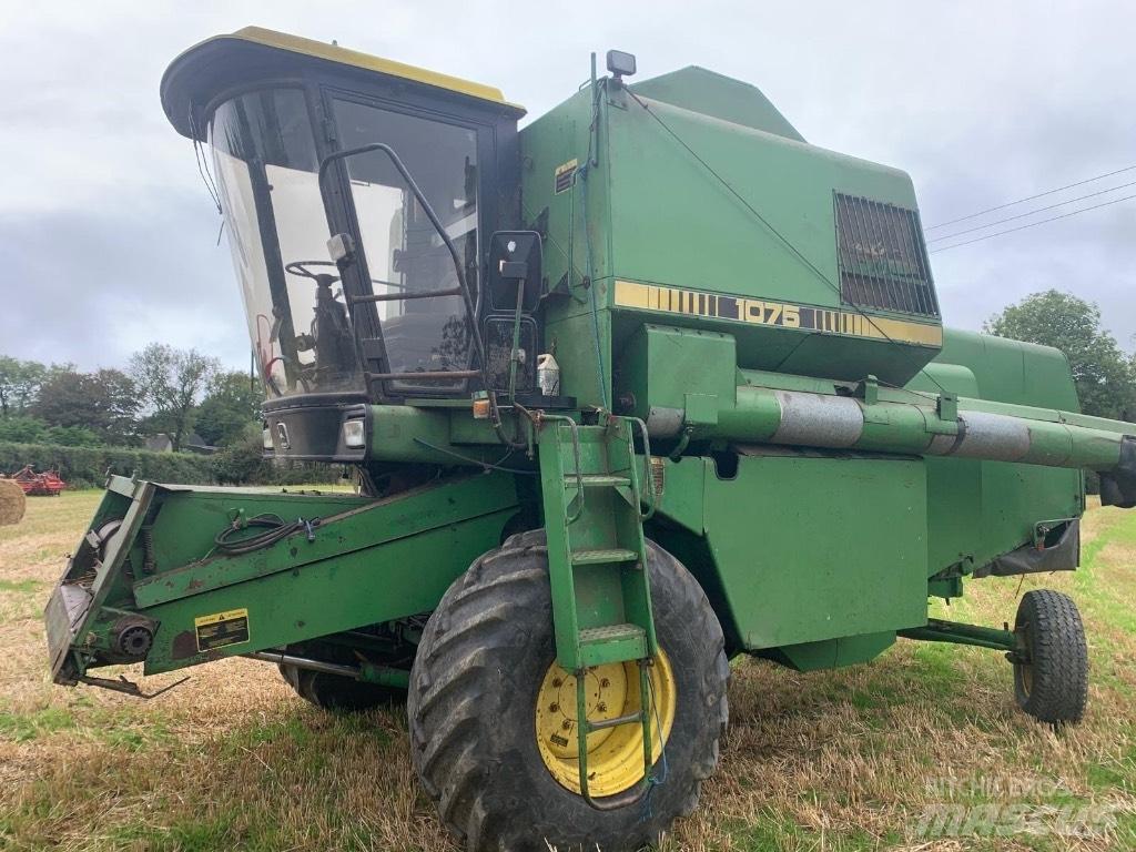 New Holland 1075 Combine de secerat