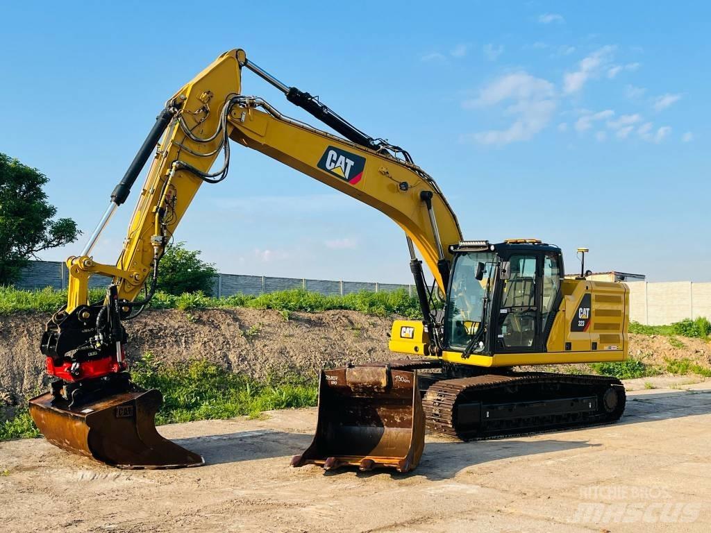 CAT 323 Excavatoare pe șenile
