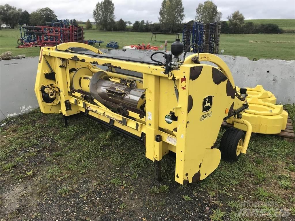 John Deere 7350 Forajere cu autopropulsare