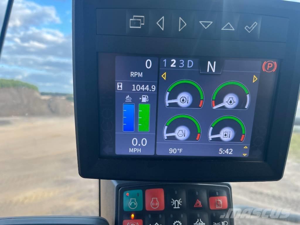 DEERE 724P Incarcator pe pneuri