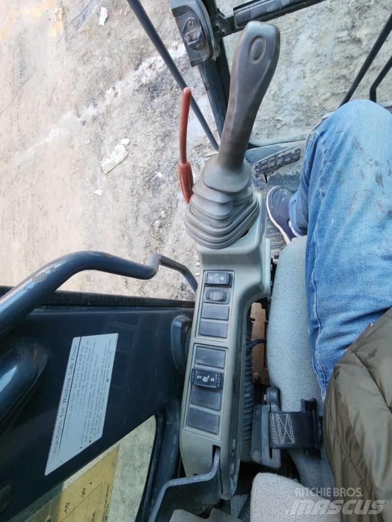 DEERE 245G LC Excavatoare pe șenile
