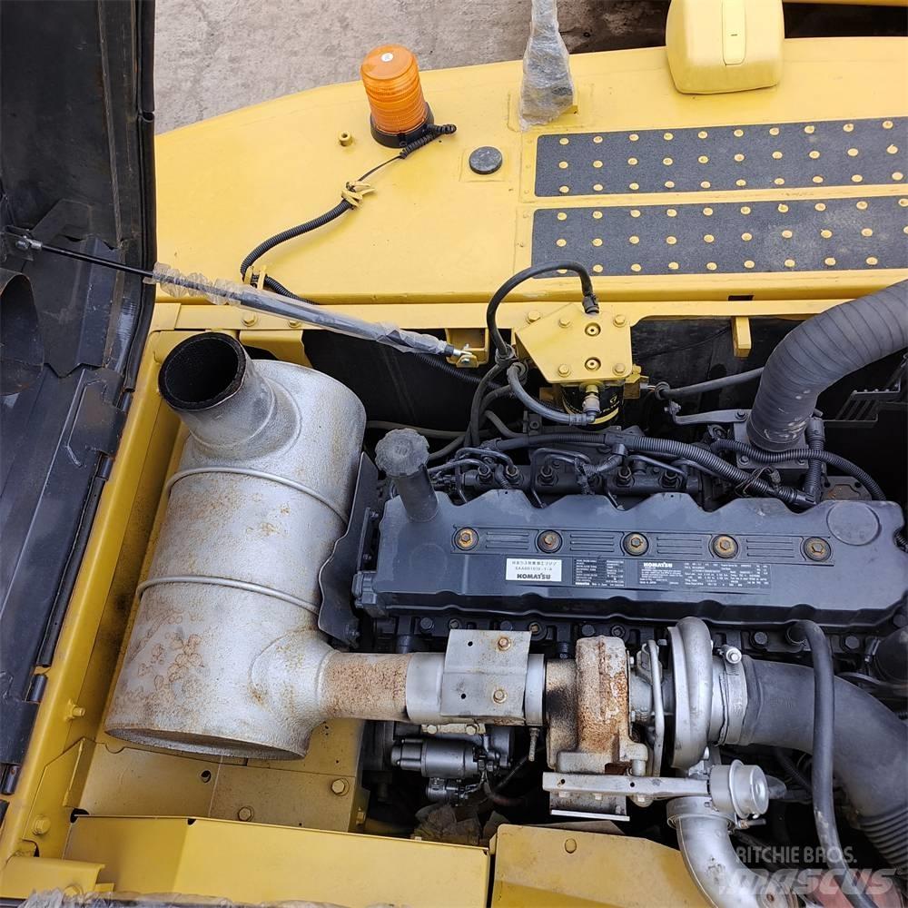 Komatsu PC 220-8 Excavatoare pe șenile
