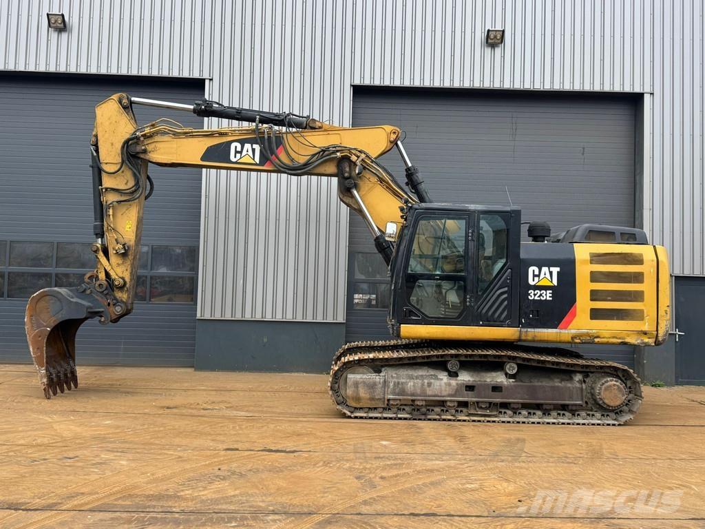 CAT 323E Excavatoare pe șenile
