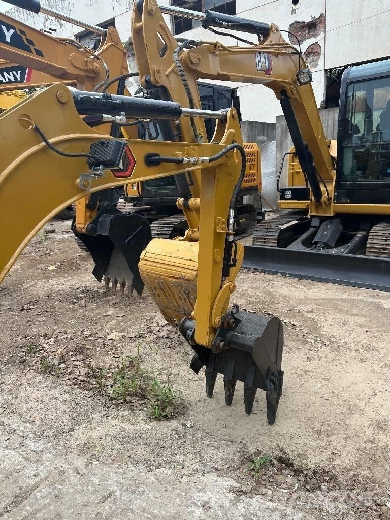 CAT 302 Mini excavatoare < 7t