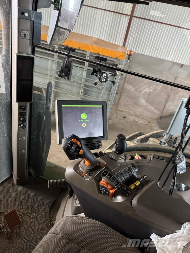 John Deere 7R310 Tractoare