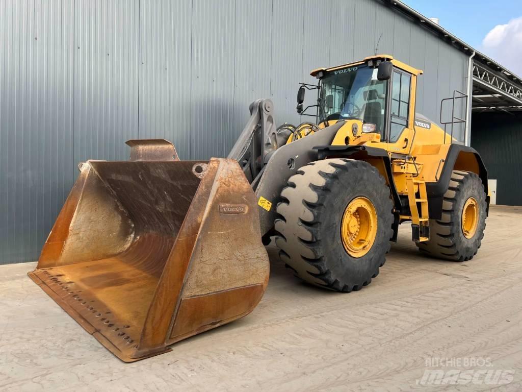 Volvo L220H Incarcator pe pneuri