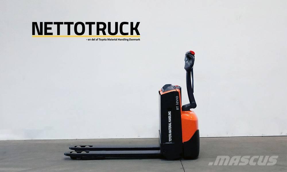 Toyota LWE 140 Transpaleta manuala