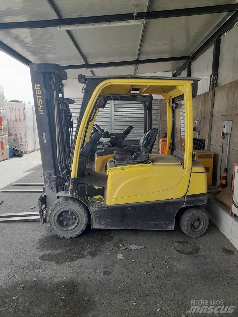 Hyster J2.5XN Stivuitor electric