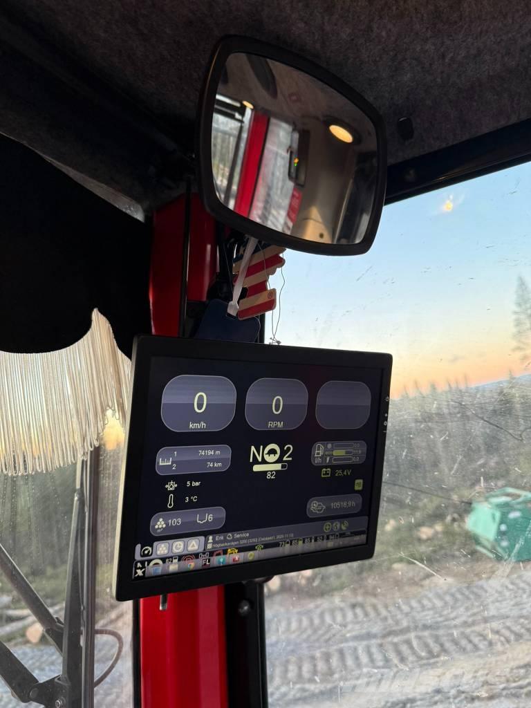 Komatsu 895 Transportoare