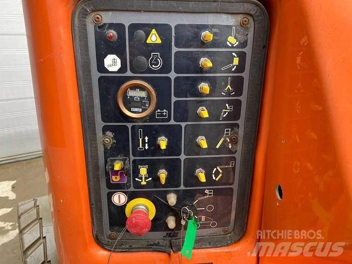 JLG E400AJP Nacele cu brat articulat