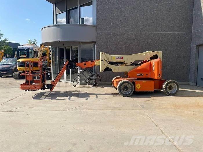 JLG E400AJP Nacele cu brat articulat