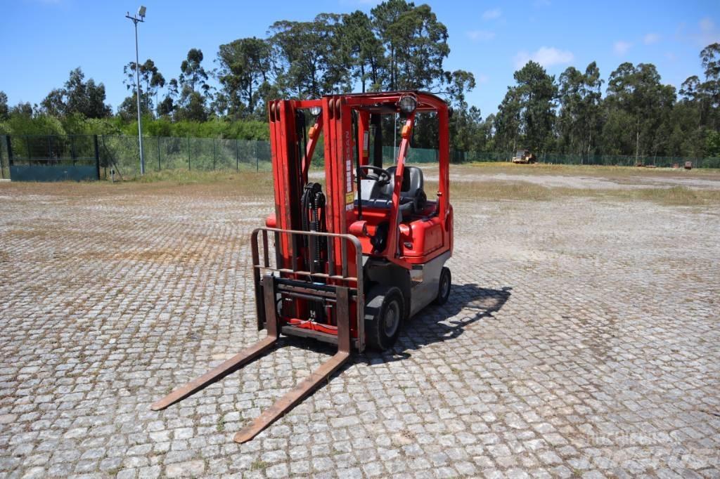 Nissan Y1D1A15Q Stivuitor diesel