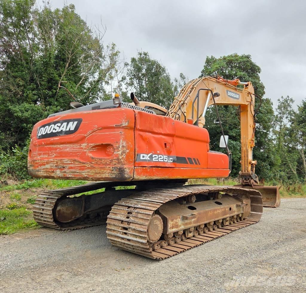 Doosan DX 225 LC Excavatoare pe șenile
