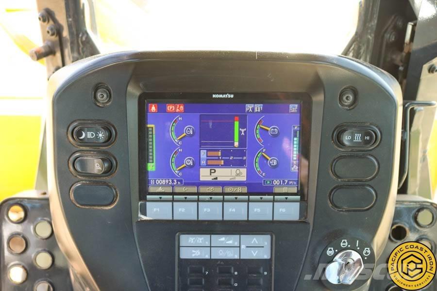 Komatsu D 37 EX Buldozere pe senile