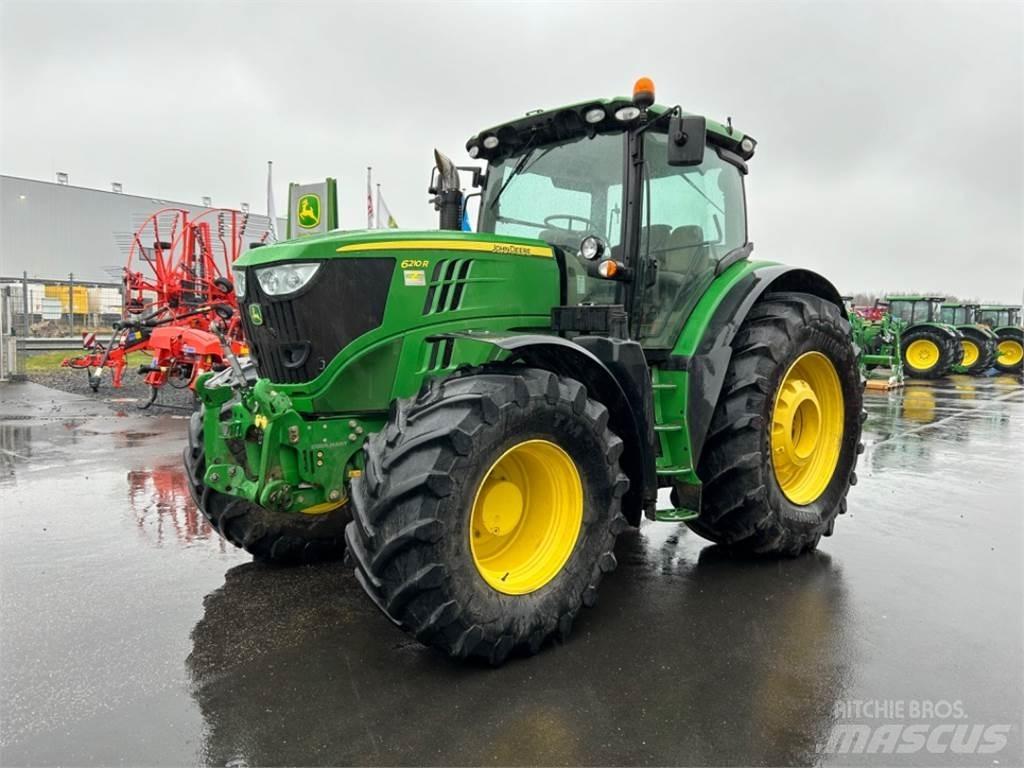 John Deere 6210R Tractoare
