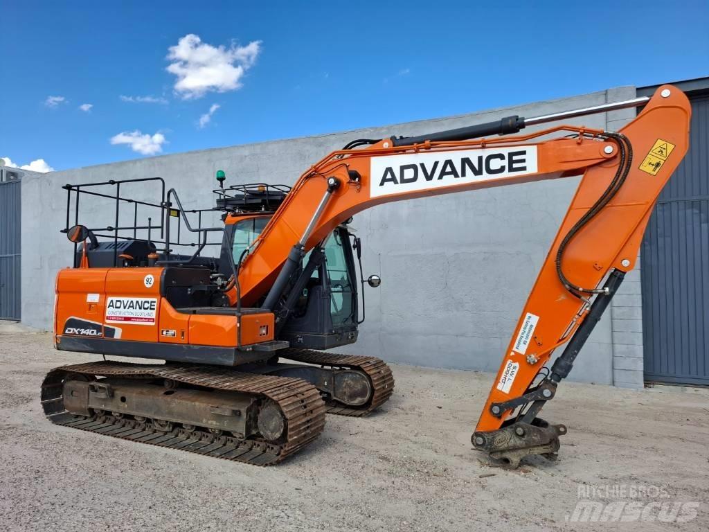 Doosan DX 140LC-5 Excavatoare pe șenile
