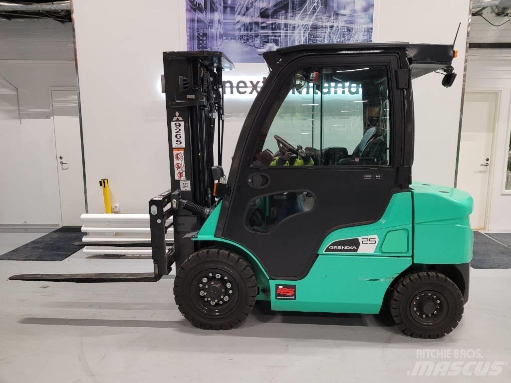 Mitsubishi FD25N3 Stivuitor diesel