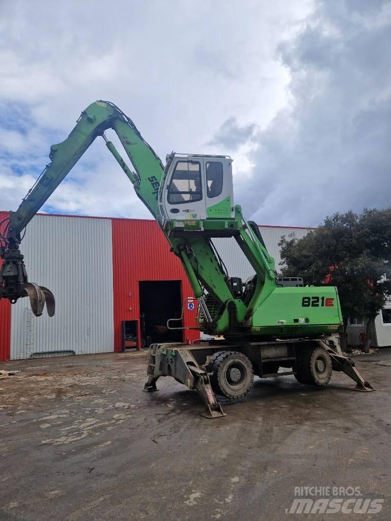Sennebogen 821 E Excavatoare cu roti