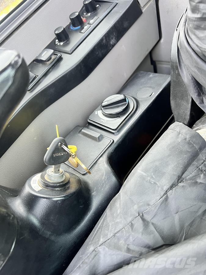 Volvo ECR88D PRO Excavatoare speciale