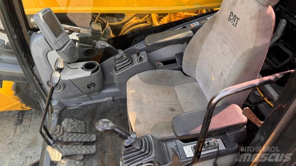 CAT 385CL Longreach Excavatoare cu brat lung