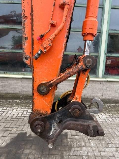 Hitachi ZX 210 LC-3 Excavatoare pe șenile
