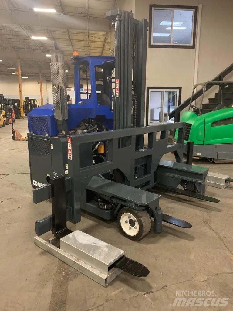 Combilift C 6000 Stivuitor cu catarg retractabil