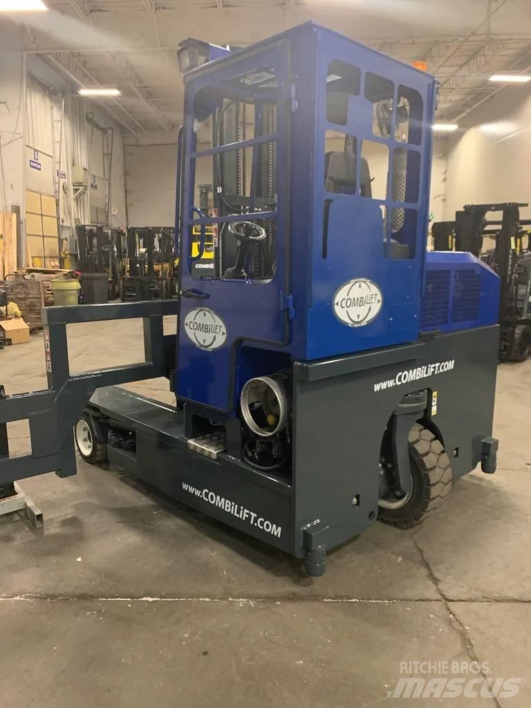 Combilift C 6000 Stivuitor cu catarg retractabil