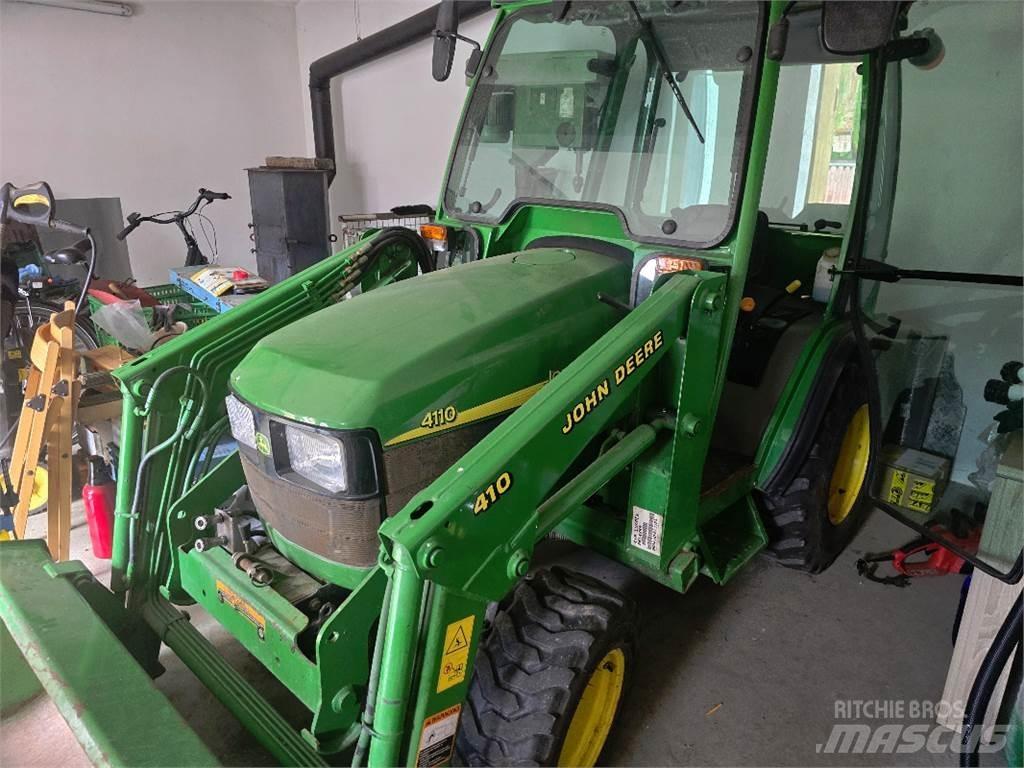 John Deere 4110 Tractoare