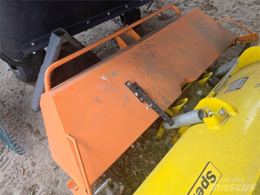 John Deere 4110 Tractoare