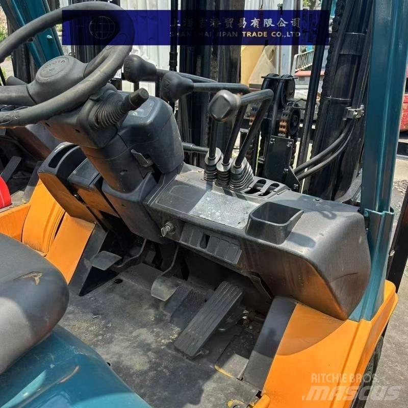 Toyota 25 Stivuitor diesel