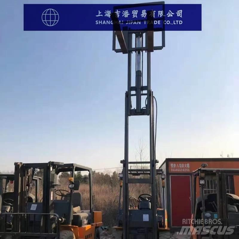 TCM 30 Stivuitor diesel