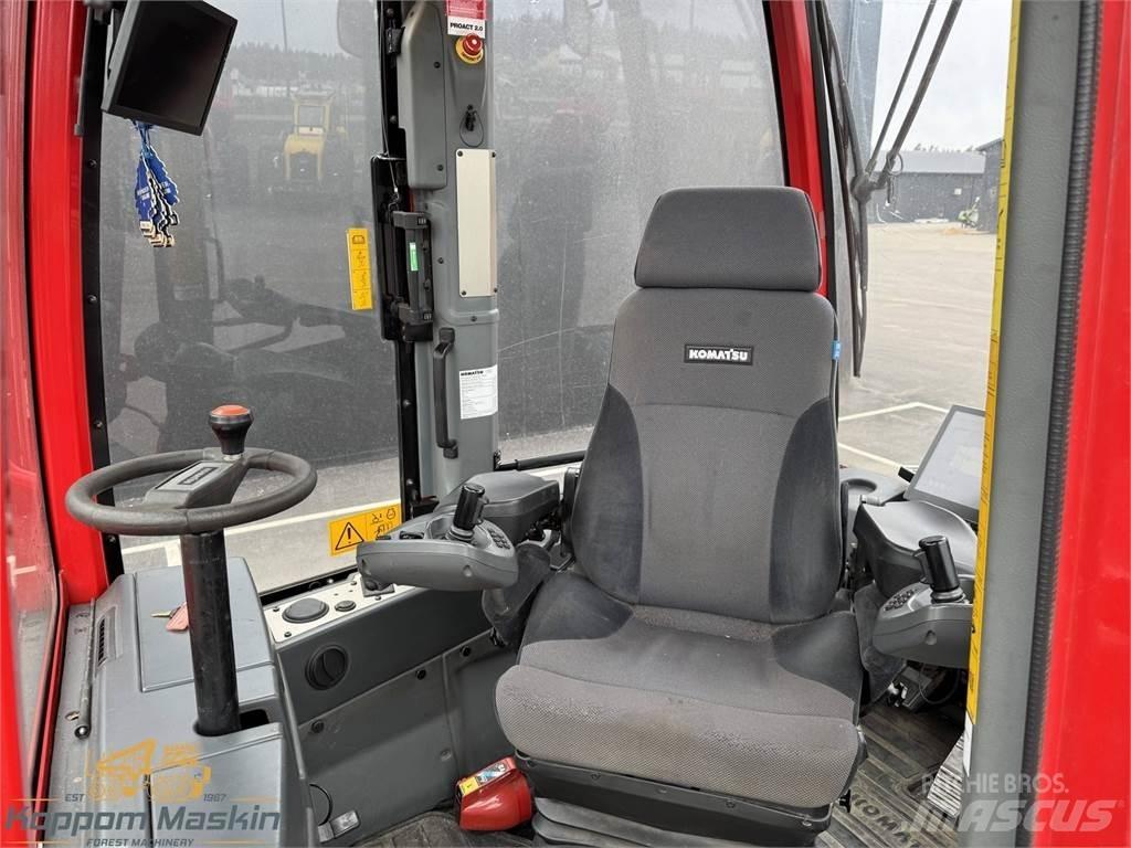 Komatsu 895 Transportoare
