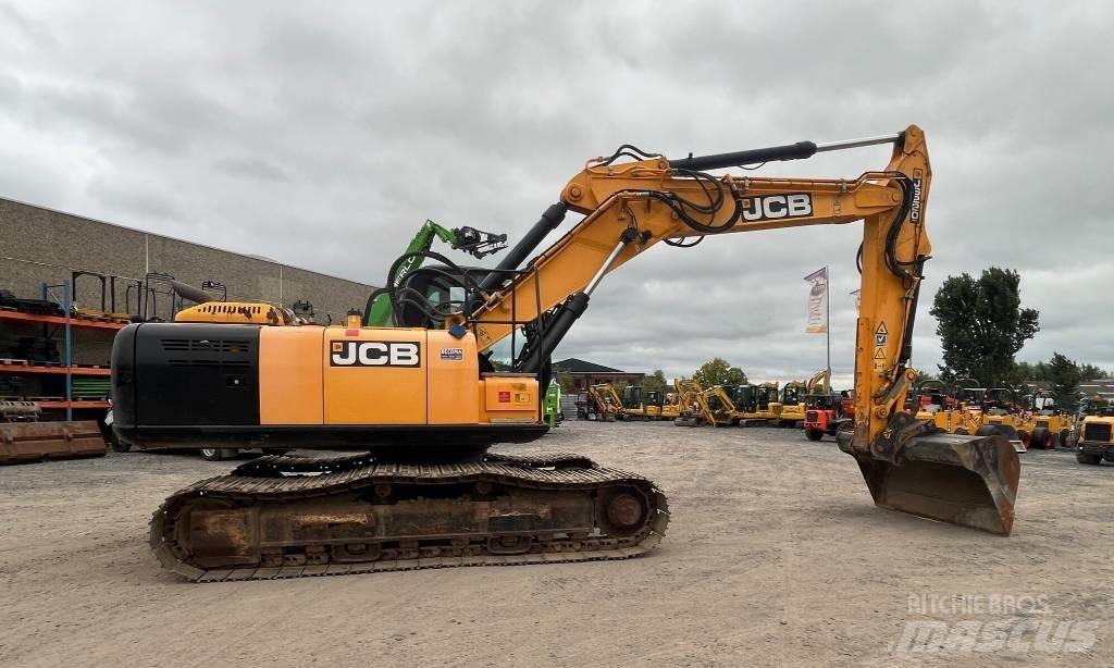 JCB JS 220 Excavatoare pe șenile

