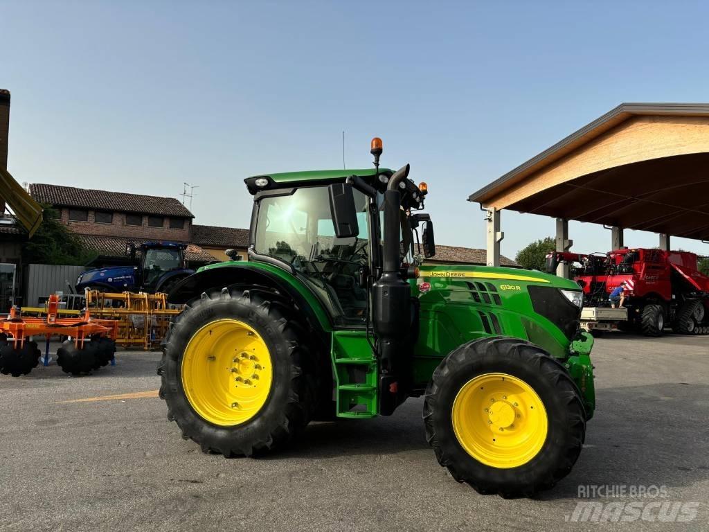 John Deere 6130 R Tractoare