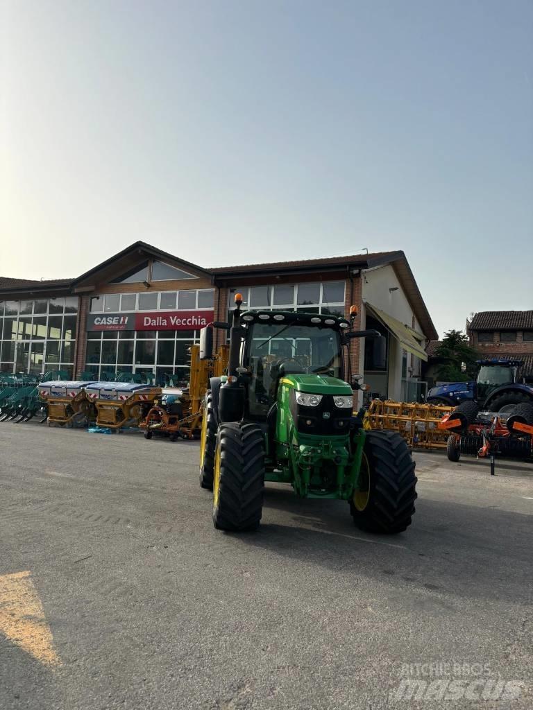 John Deere 6130 R Tractoare