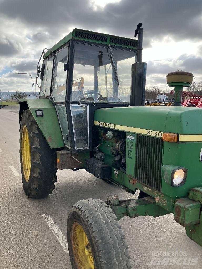 John Deere 3130 Tractoare