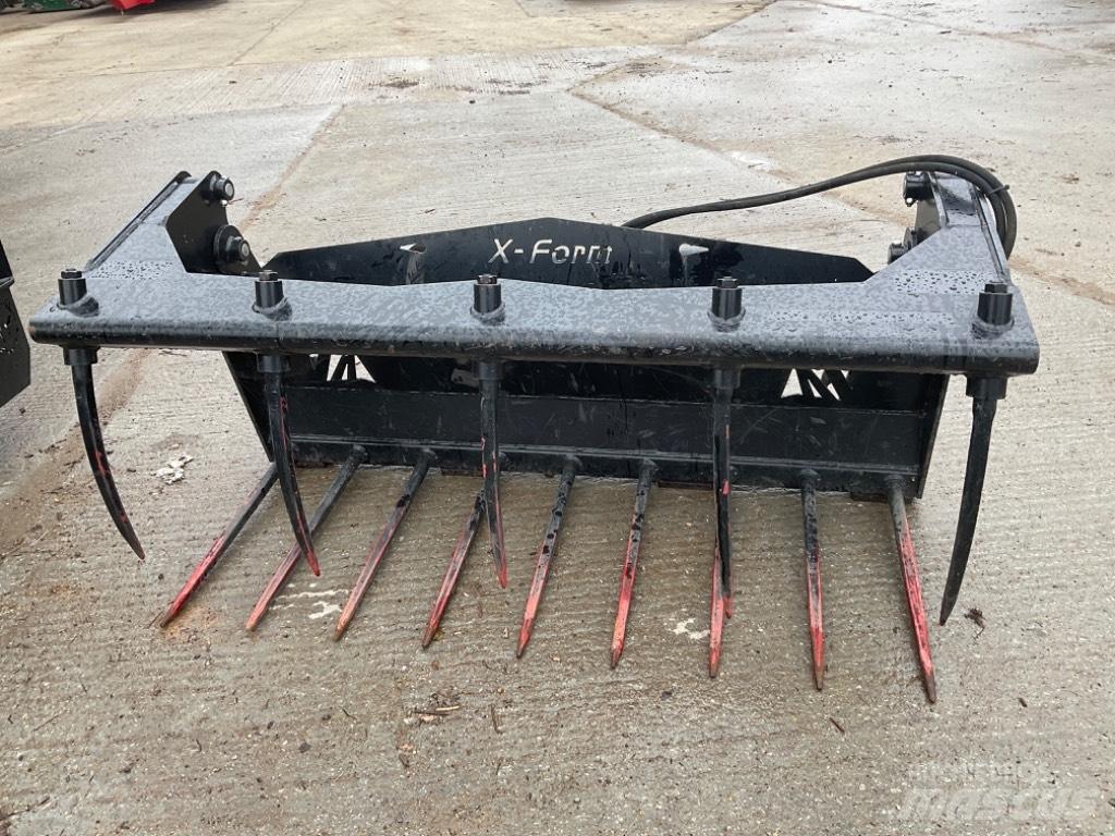 Manitou X-form Alte masini si accesorii pentru încarcat si sapaturi
