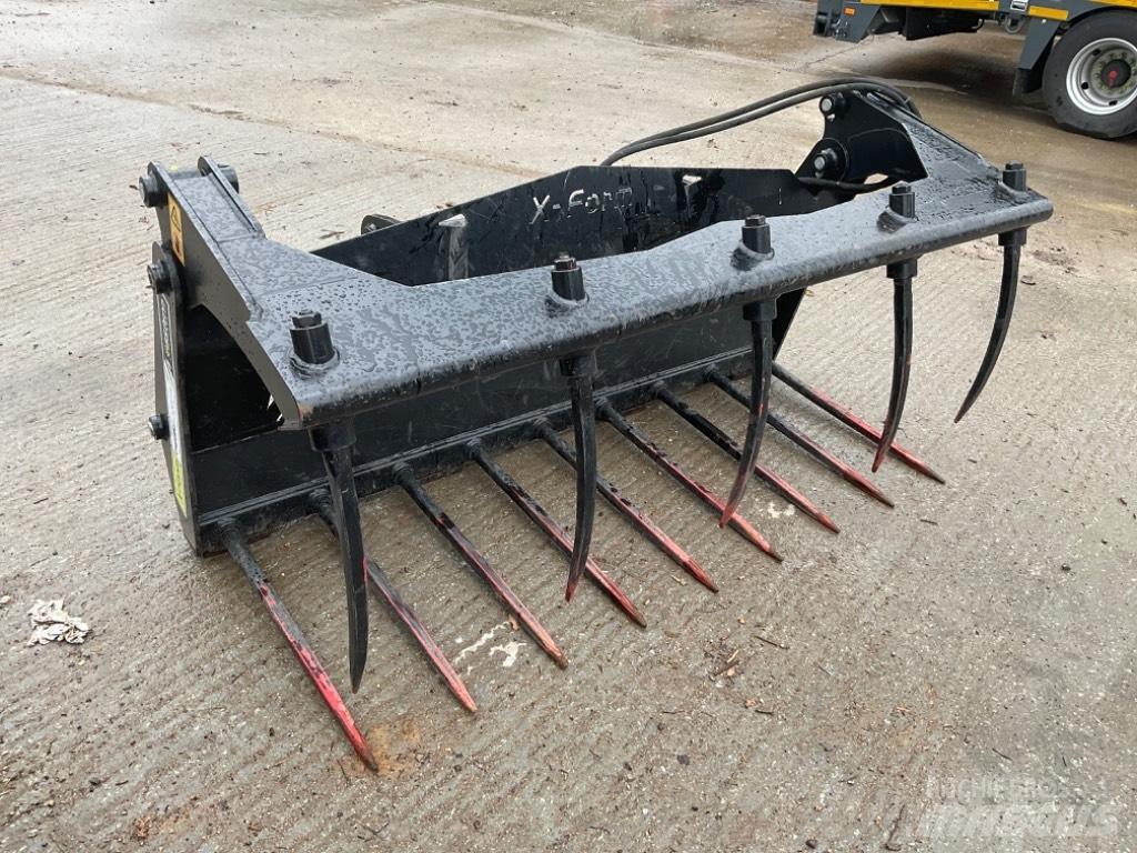 Manitou X-form Alte masini si accesorii pentru încarcat si sapaturi