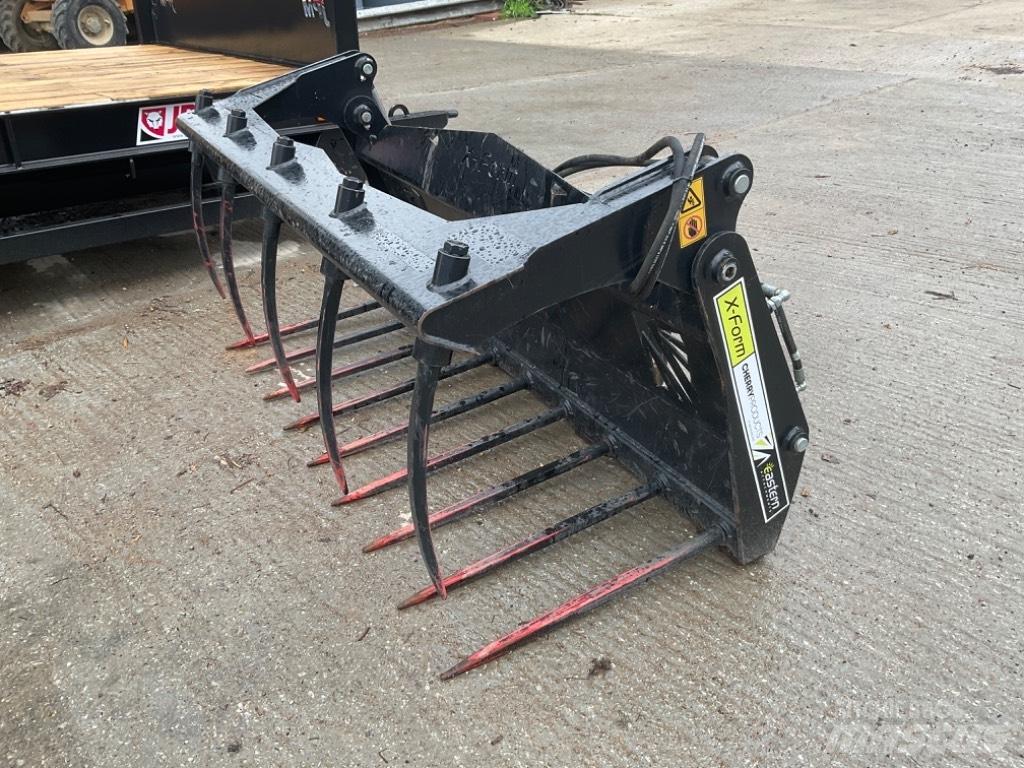 Manitou X-form Alte masini si accesorii pentru încarcat si sapaturi