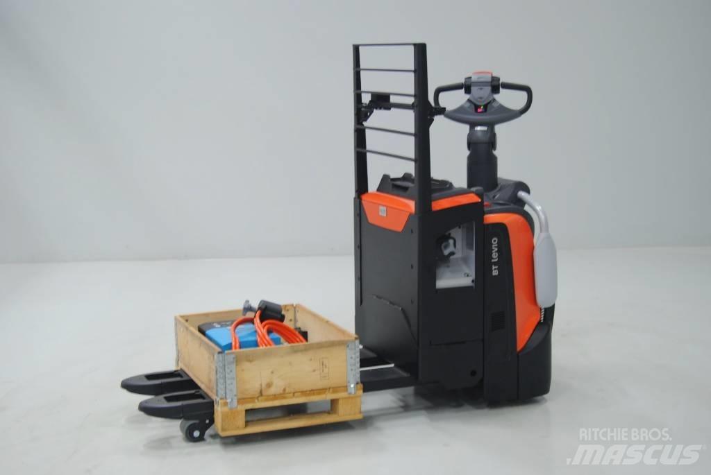 Toyota LPE220 Transpaleta manuala