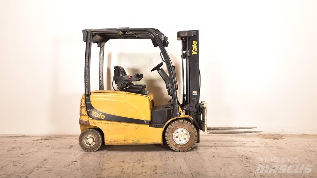 Yale ERP25VL Stivuitor electric