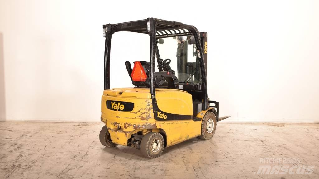 Yale ERP25VL Stivuitor electric
