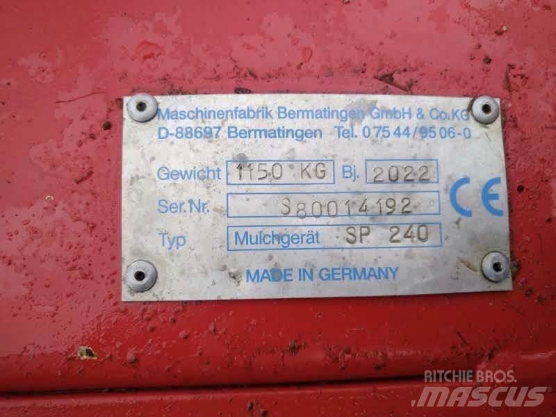 Humus SP 240 Alte echipamente pentru nutret