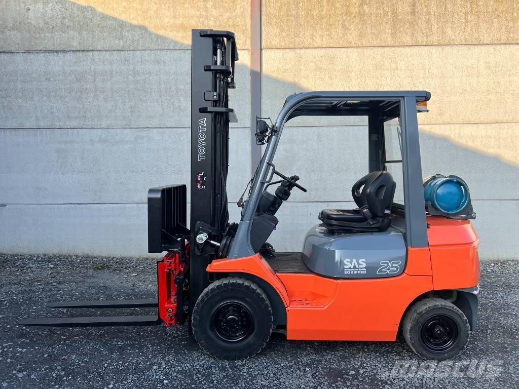 Toyota 42-7 FGF 25 Stivuitor GPL