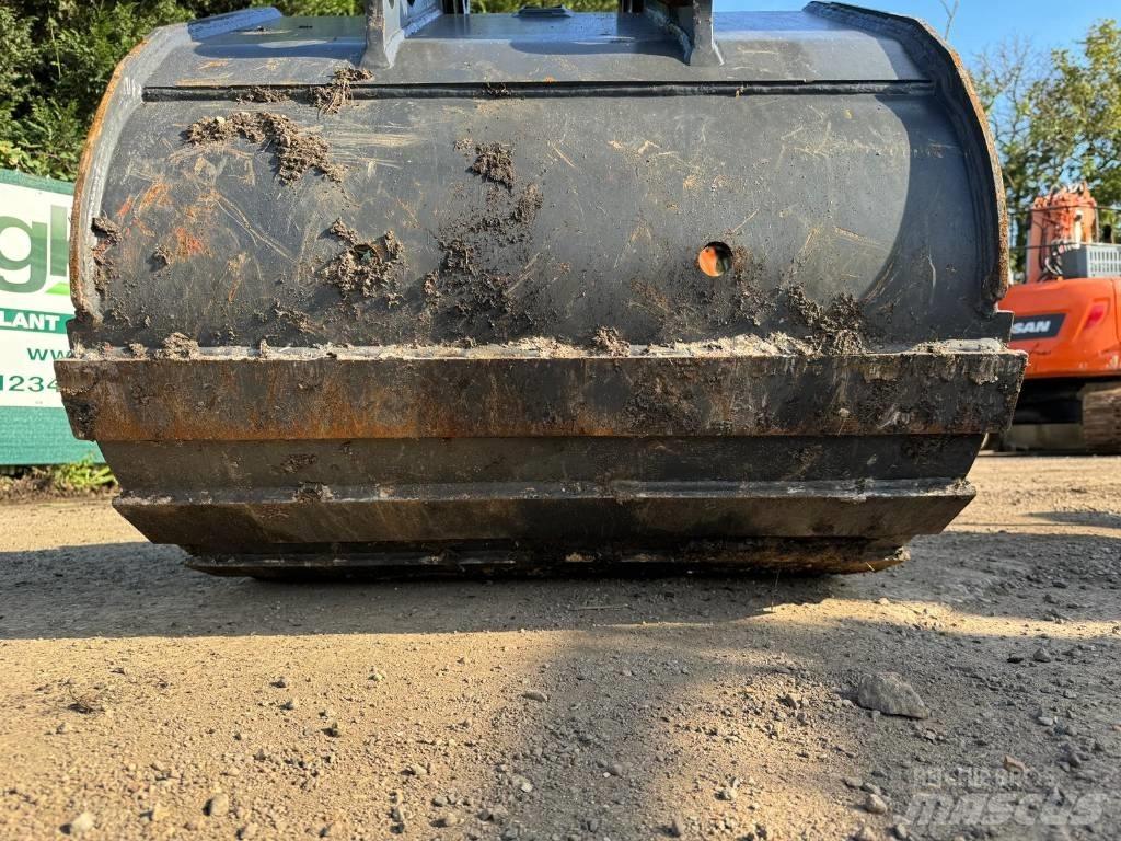 Doosan DX 140 LC Pistoane