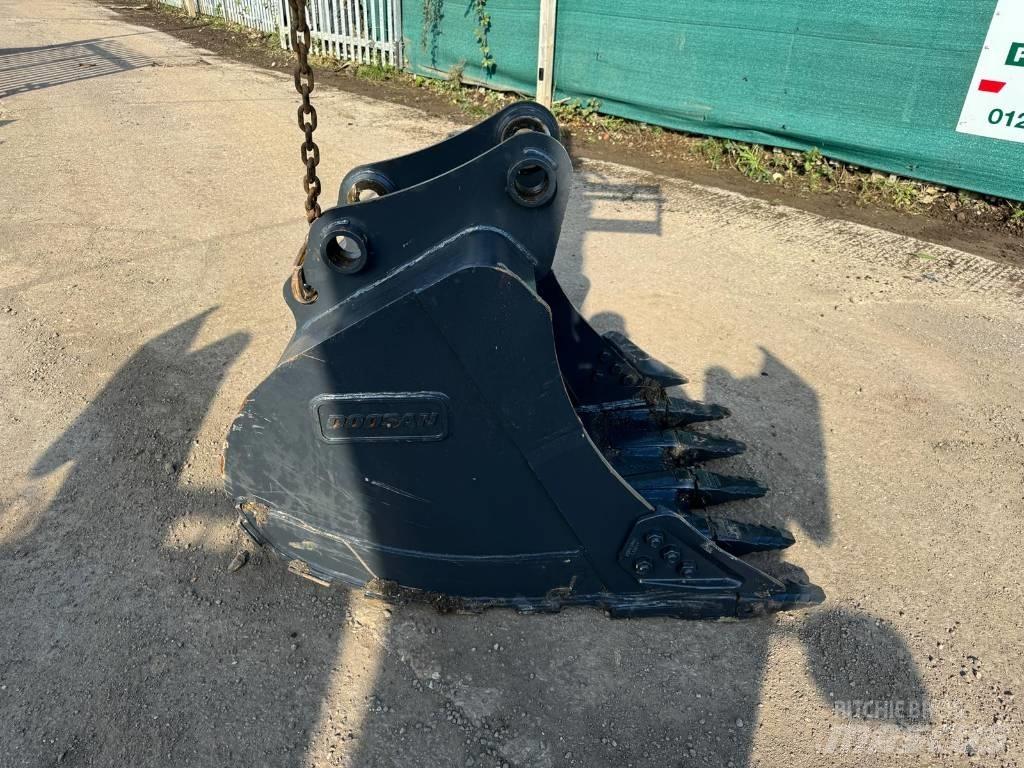 Doosan DX 140 LC Pistoane