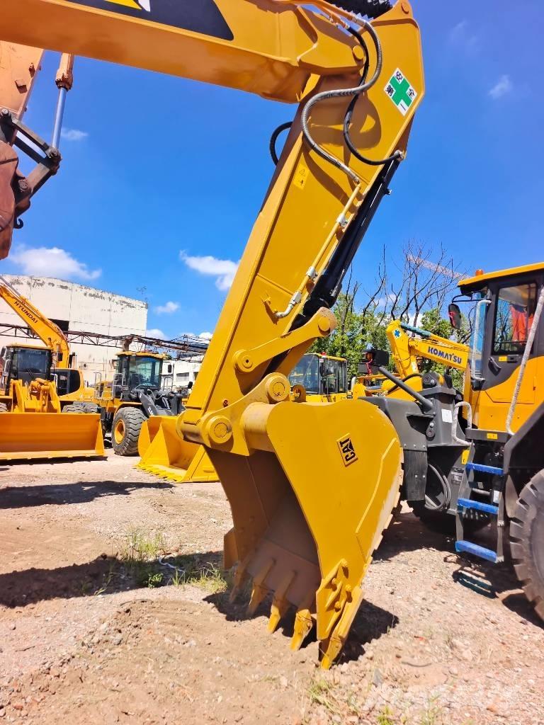 CAT 324D2L Excavatoare pe șenile
