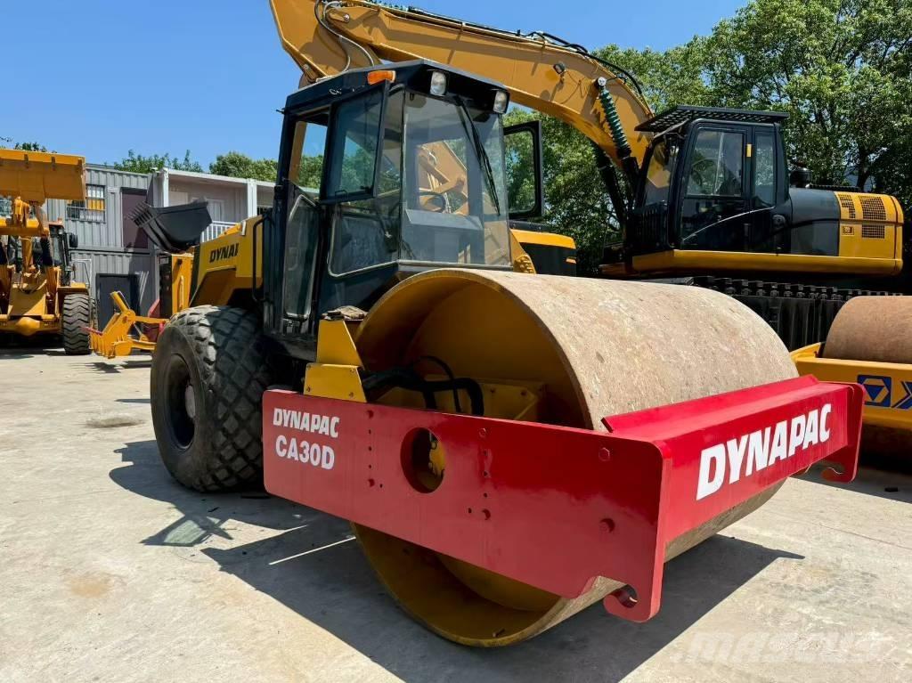 Dynapac CA 30 D Compactoare monocilindrice