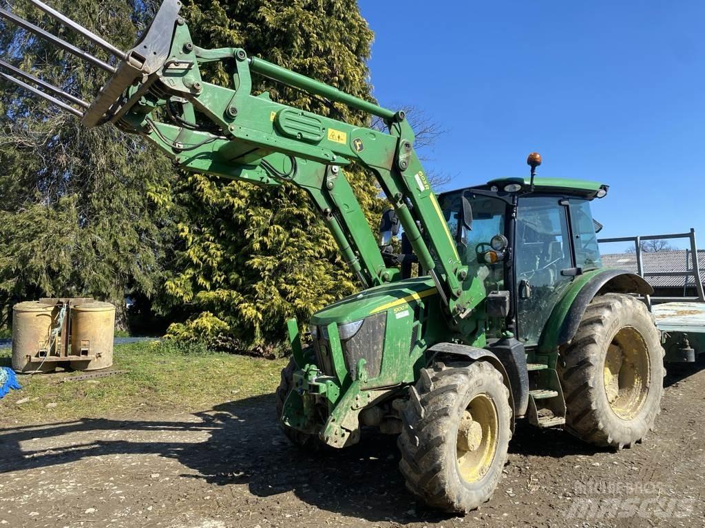 John Deere 5100 R Tractoare