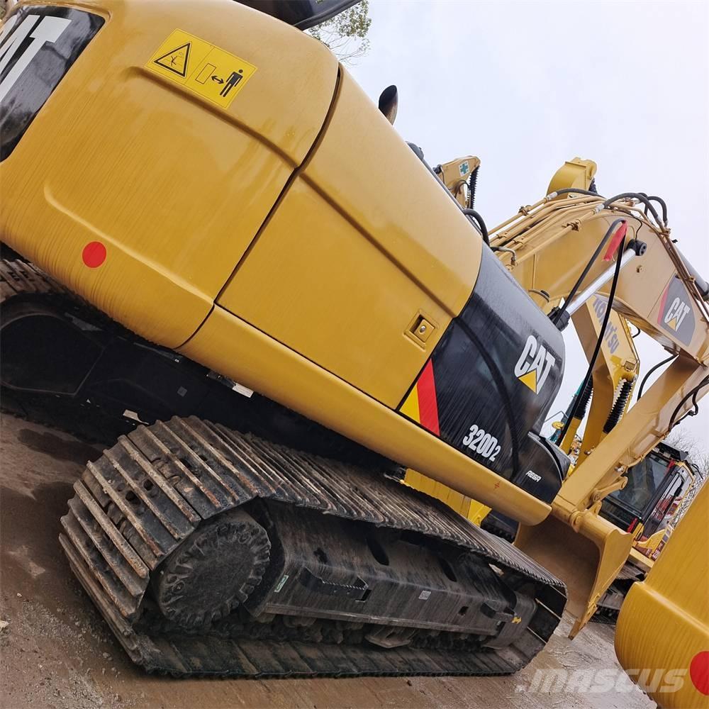 CAT 320 DL Excavatoare pe șenile
